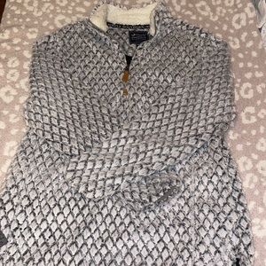 Simply southern pullover